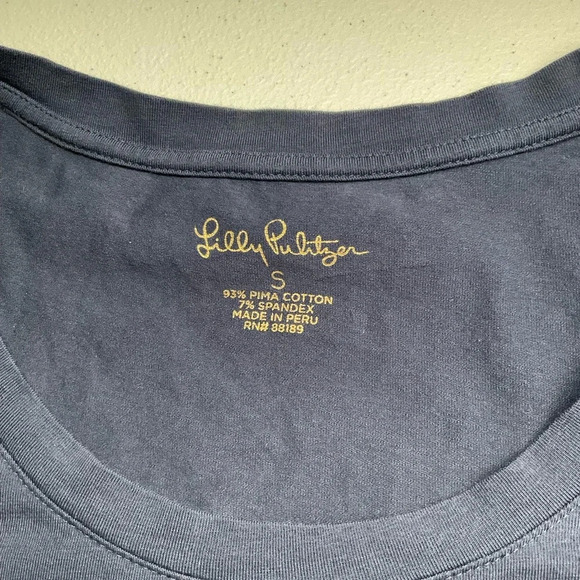 Women’s Lily Pulitzer small tee - Picture 2 of 5